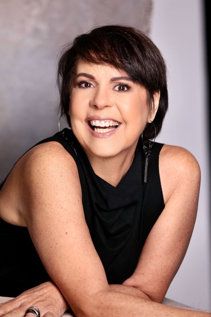 Simone Dourado